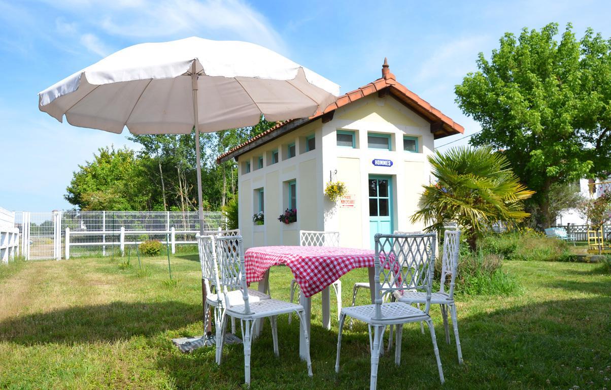 Bed and Breakfast Avenue de la Gare à Riscle Extérieur photo